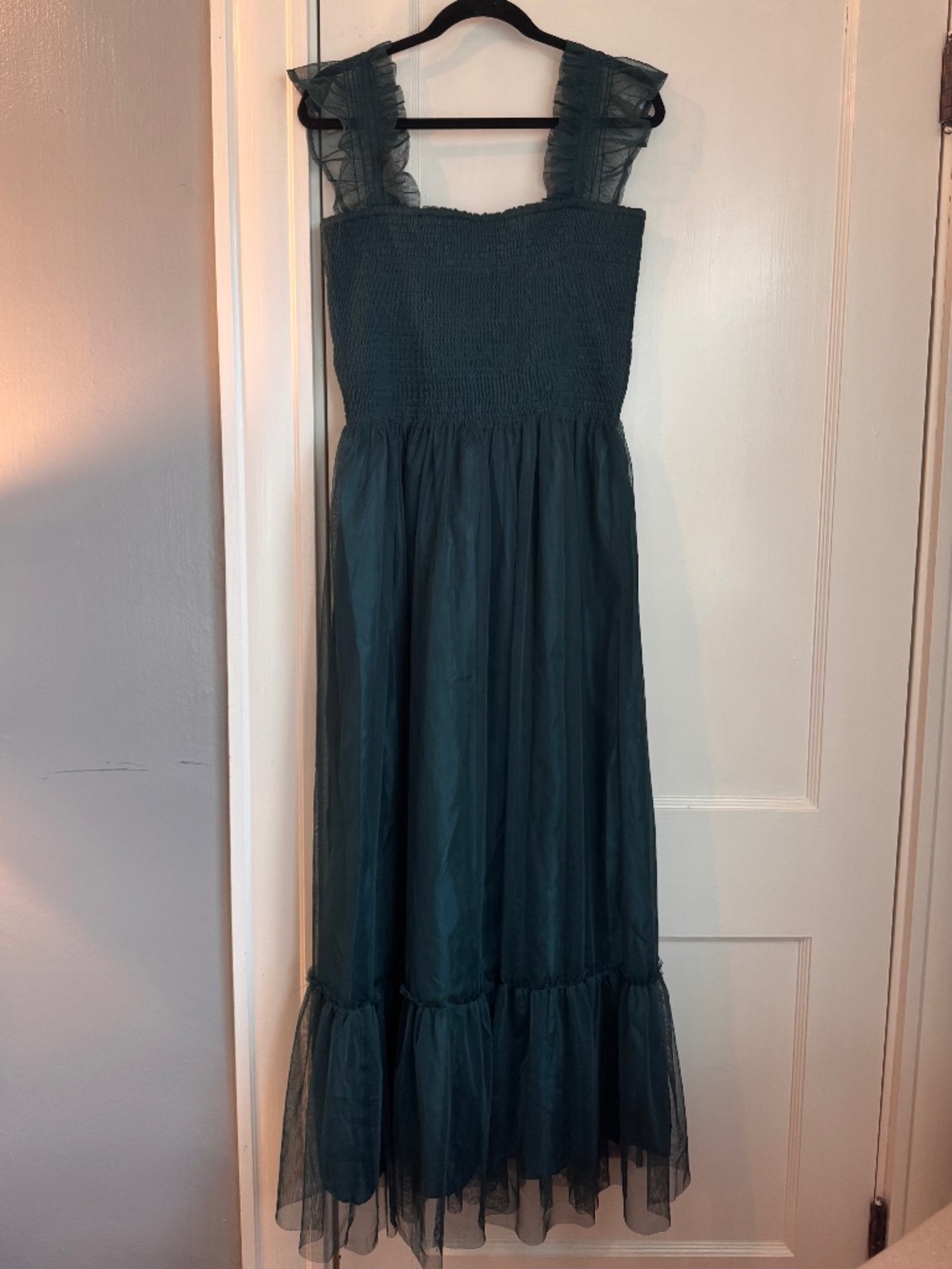Ruffled tulle dress in emerald